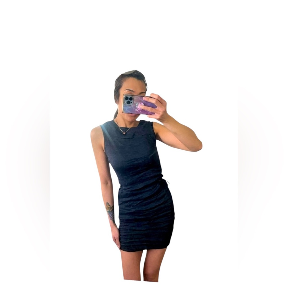 𝐒𝐀𝐑𝐀𝐇 𝐏𝐀𝐂𝐈𝐍𝐈 Ruched Black mini dress